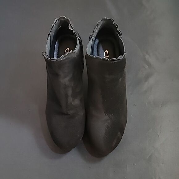 CHINESE LAUNDRY VANGO SUEDE WOMENS WEDGE BOOTIE - Picture 3 of 13